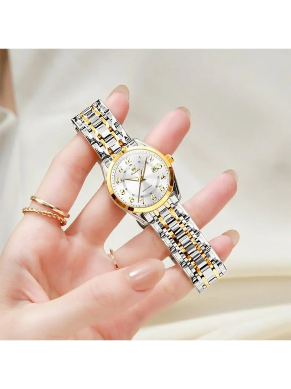 Elegant Stainless Steel Women's Dress Watch - Classic Style Wristwatch for